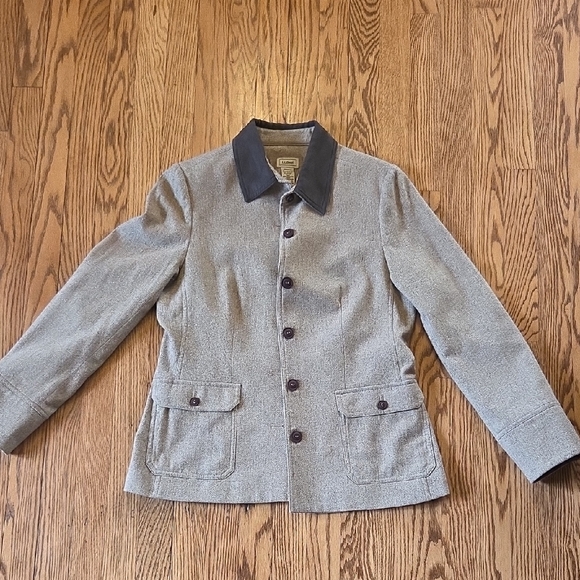 L.L. Bean Barn Coat - Picture 1 of 6